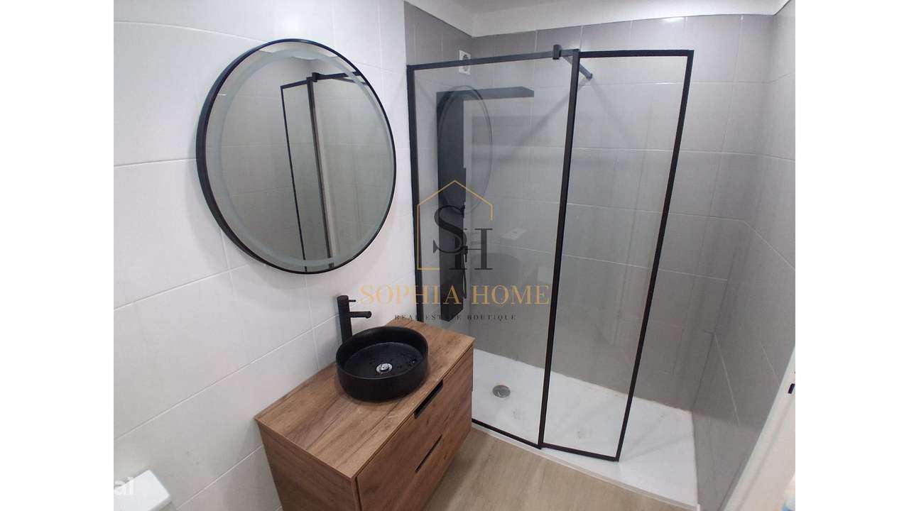 T3 Renovado em Baguim do Monte-7