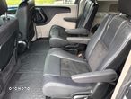 Dodge Grand Caravan - 28