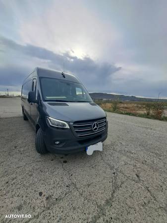 Mercedes-Benz Sprinter - 1