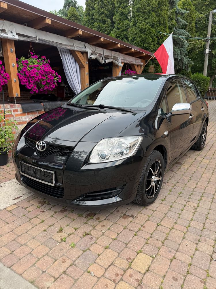Toyota Auris I (2006-2012) 1.33 VVT-i Life 2010