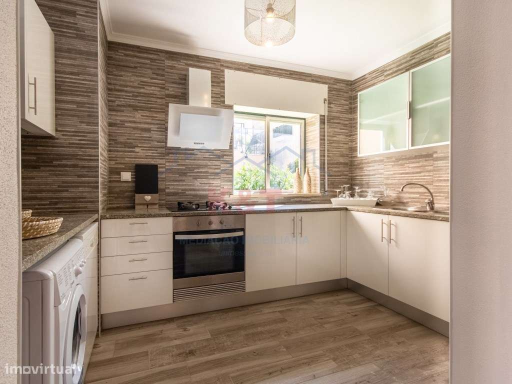 T3 renovado nos Jardins da Bemposta-5