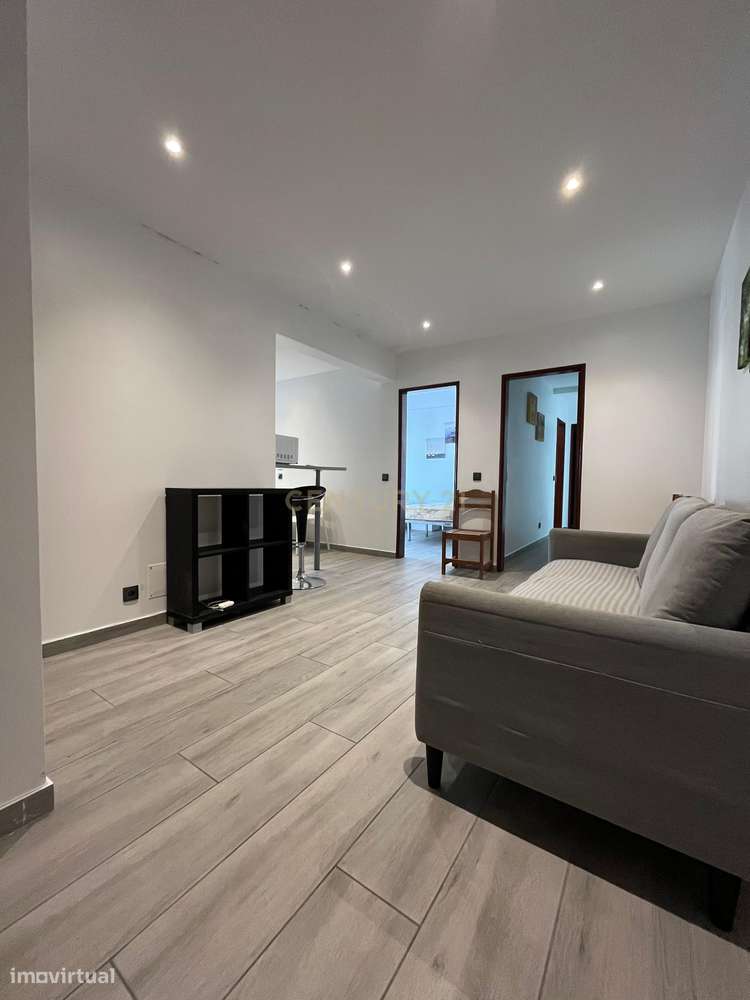 Arrendamento ao Ano de Apartamento com dois quartos em condomínio com - Grande imagem: 4/32