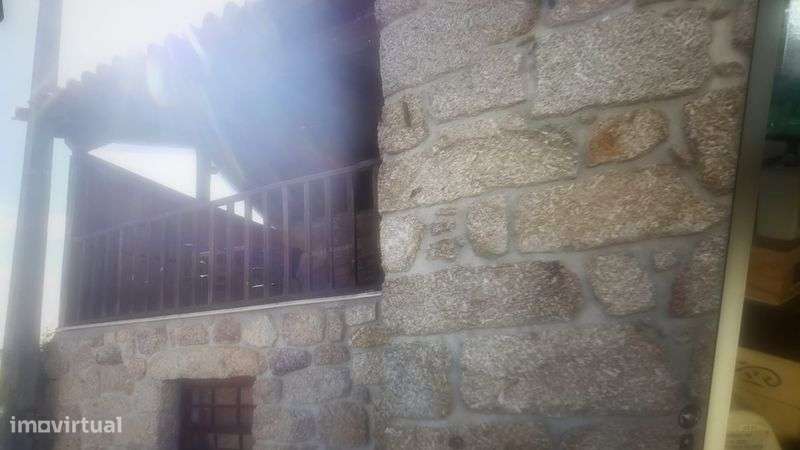 Casa em granito  serra estrela - Grande imagem: 4/4