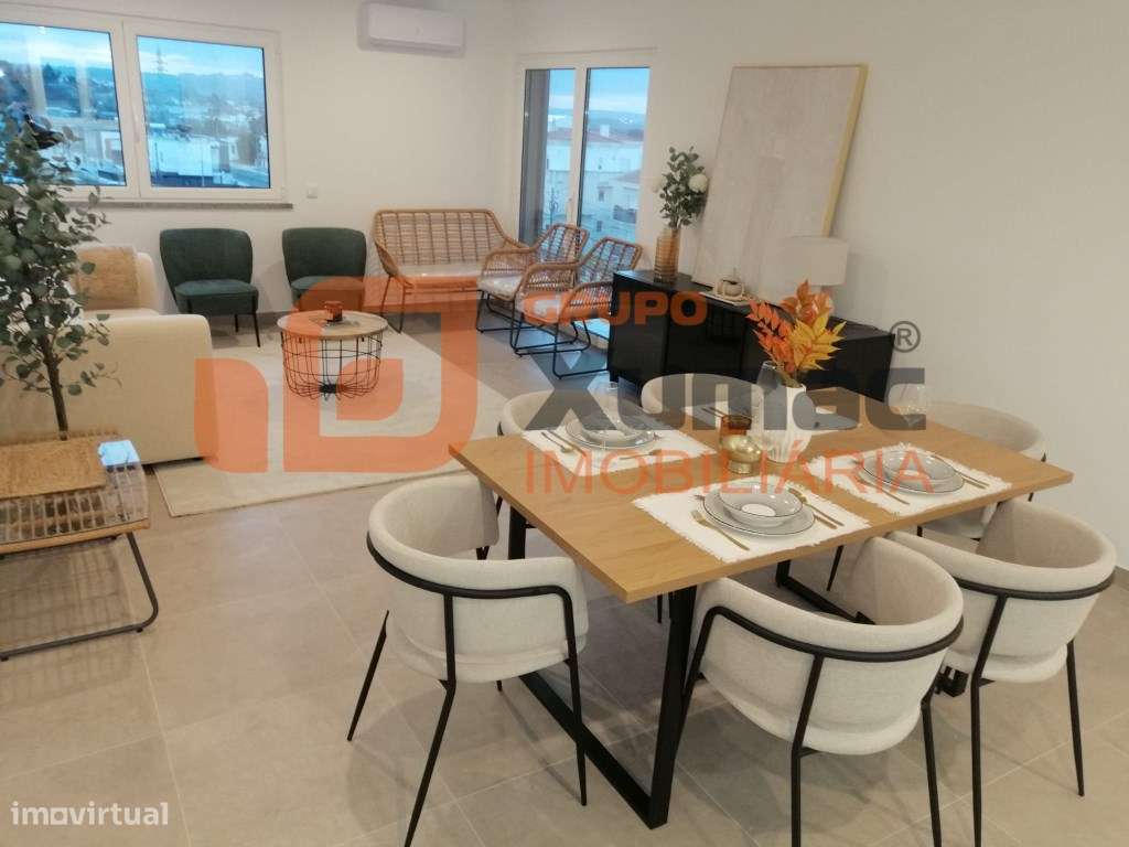 Fabuloso apartamento T3 mobilado e equipado, em condomínio com pisc... - Grande imagem: 3/25