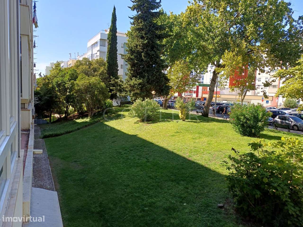 Apartamento T2 Remodelado em Oeiras-29