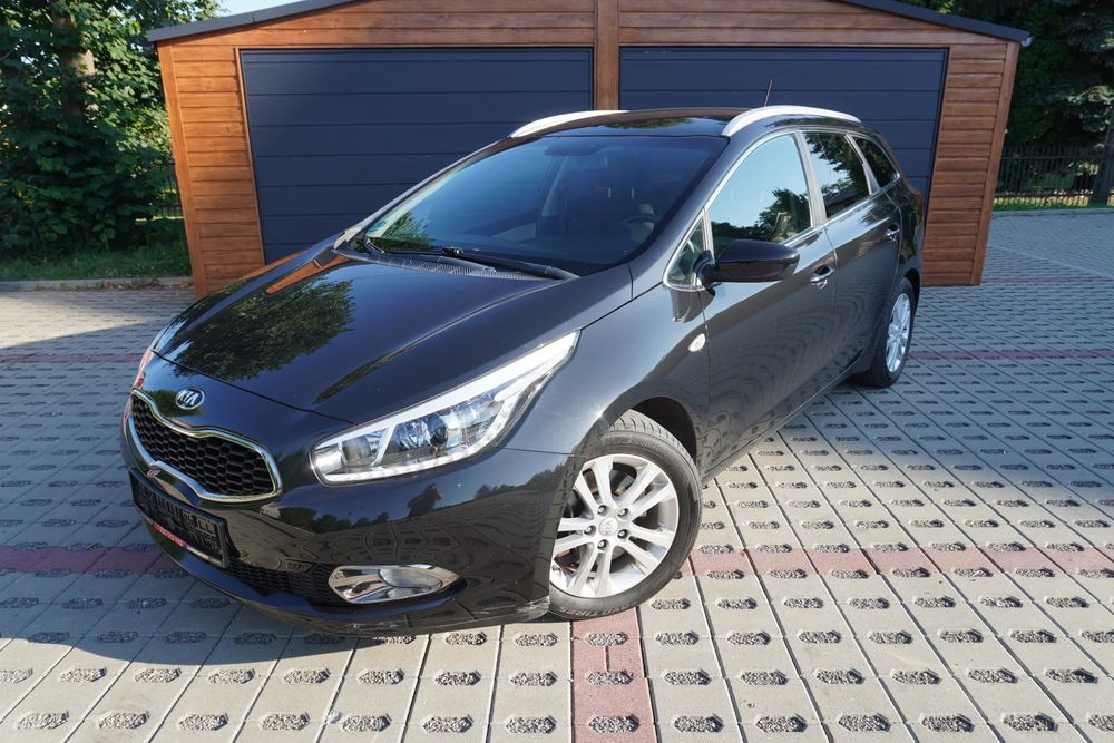 Kia Ceed II (2012-) 1.6 GDI ISG Dream-Team Edition 2015