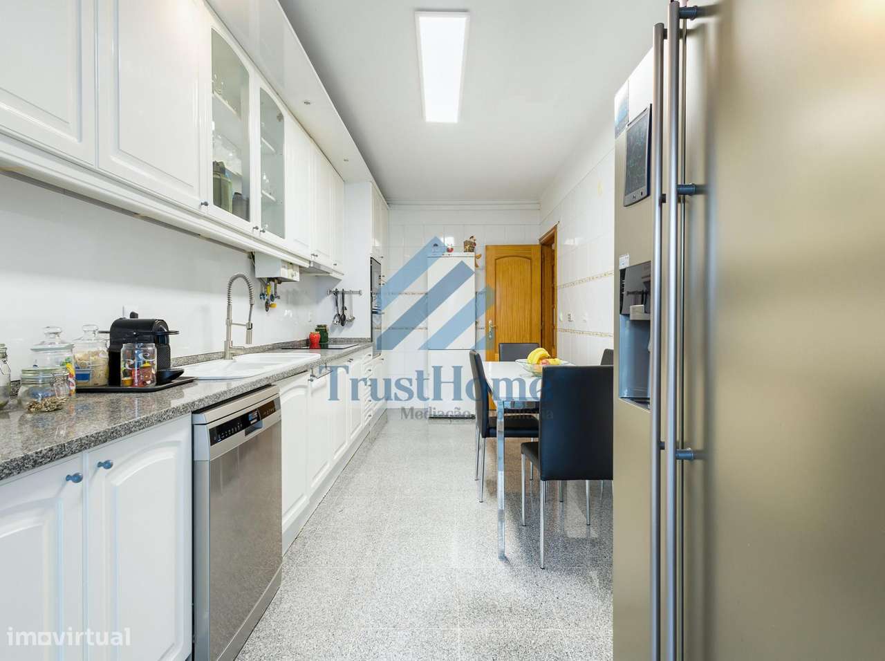 T4 em Oeiras perto do Parque dos Poetas e a 5 km da praia-11