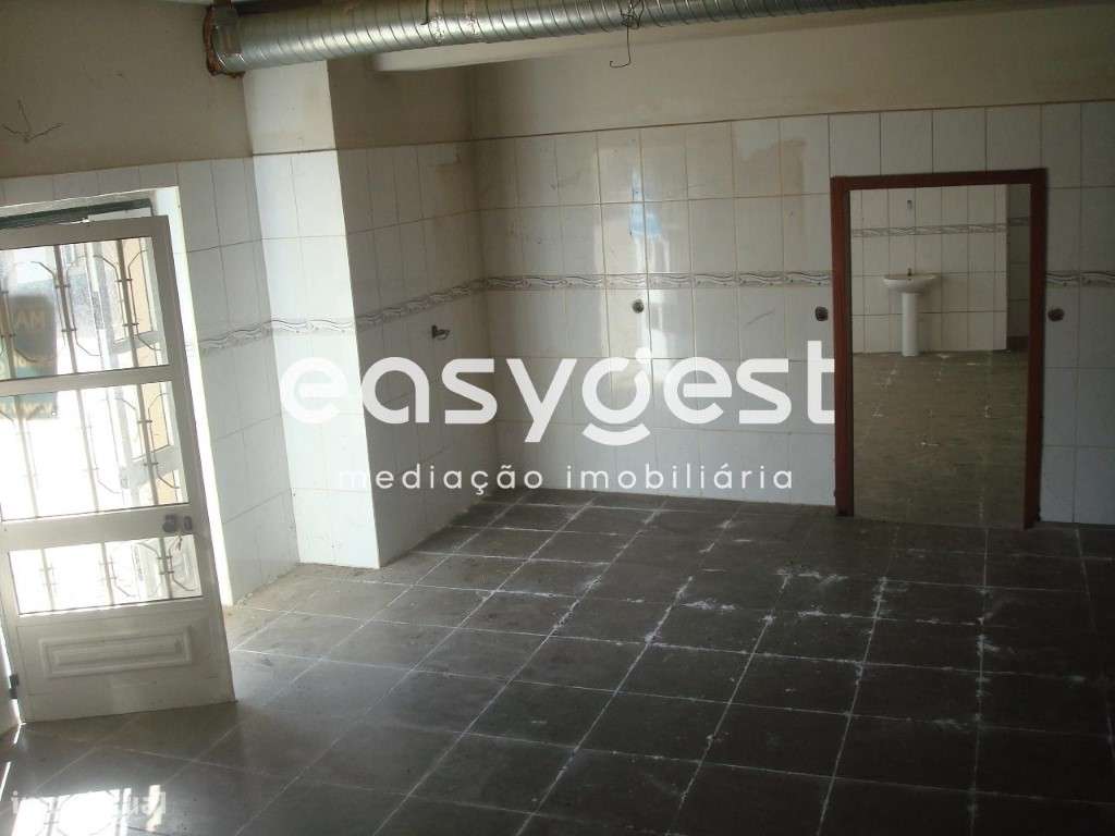 Excelente Moradia V5 com espaço Comercial na da Horta da Vilariça - Grande imagem: 5/18