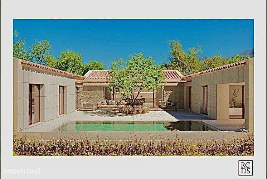 Luxuosa Moradia T4 com Piscina em Localização Privilegiada - Grande imagem: 2/29