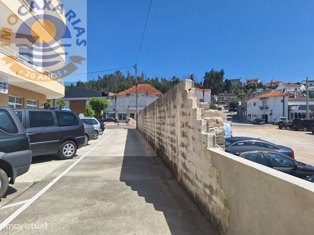 Loja- centro da Vila de Caxarias - Grande imagem: 4/14