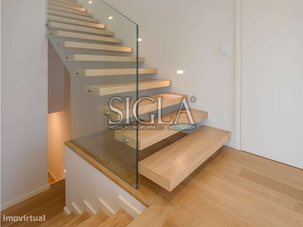 Moradia com Piscina e Vistas de Rio - Grande imagem: 5/39