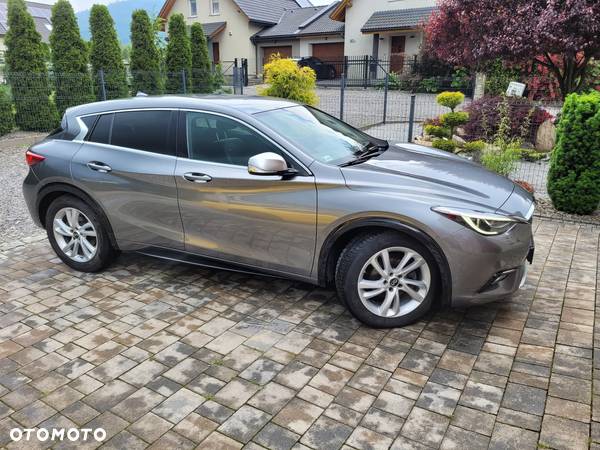 Infiniti Q30 1.5d Premium 7DCT - 3