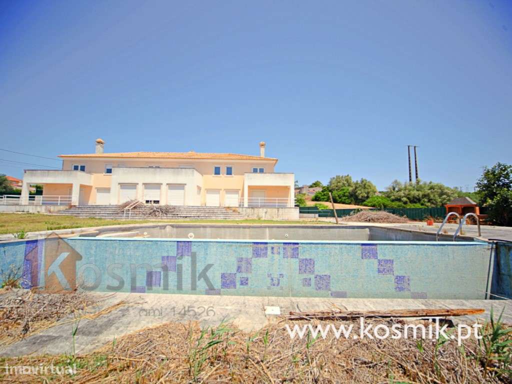 Moradia bifamiliar de Luxo para recuperar V5 + V5 :: Bucelas - Lour...-39