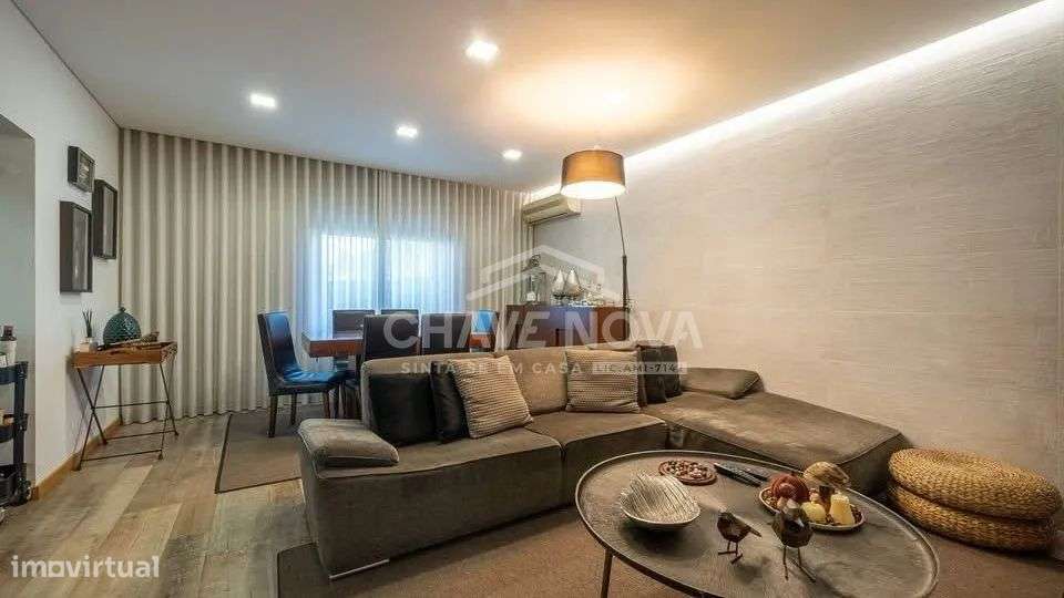 Moradia Isolada V4 c/ Jardim e Piscina em Oliveira de Azeméis - Grande imagem: 4/38