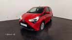 Toyota Aygo 1.0 X-Play Plus - 1