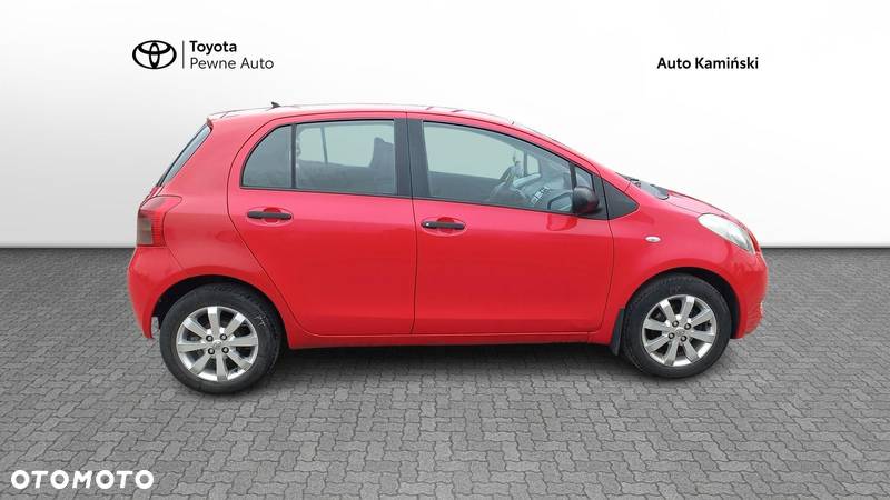 Toyota Yaris 1.3 Terra Premium - 8