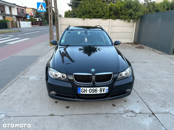 BMW Seria 3 318d - 2