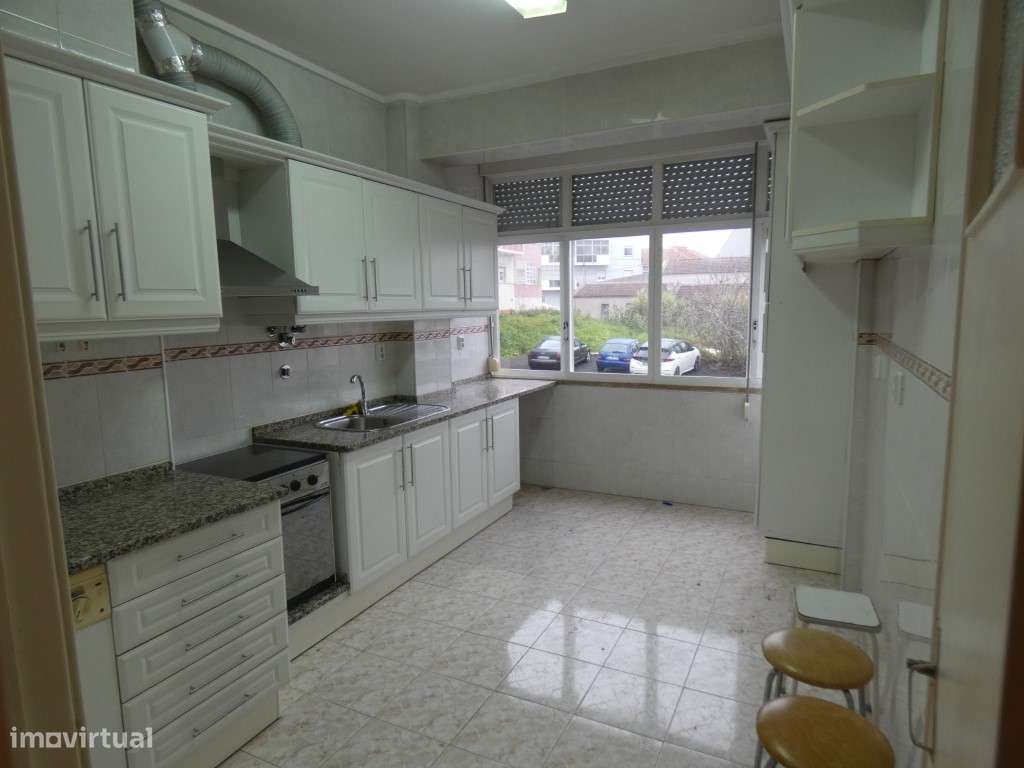 Apartamento T2, Damaia de Cima, Amadora, Lisboa - Grande imagem: 2/26