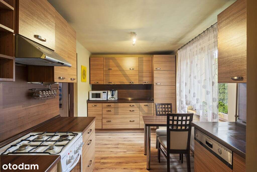 3 pokoje/ dom wolnostojący z ogrodem /ul. Szczygla-2