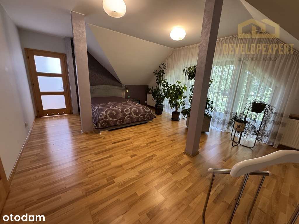 KomfortowyDom dla rodziny w doskonałej lokalizacji-13