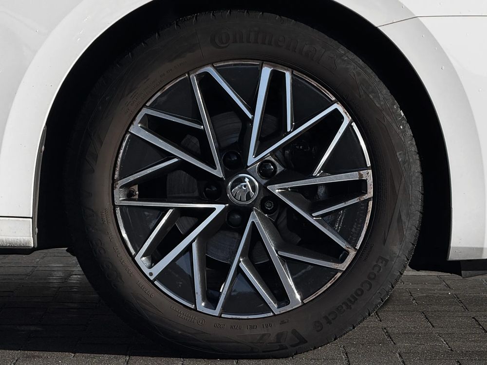 Skoda Octavia 1.5 TSI ACT Ambition 150 KM — zdjęcie 6