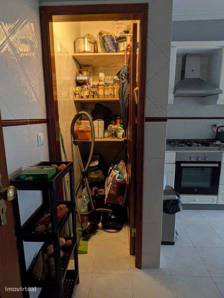 Apartamento T2 com duas casas de banho - Grande imagem: 4/12