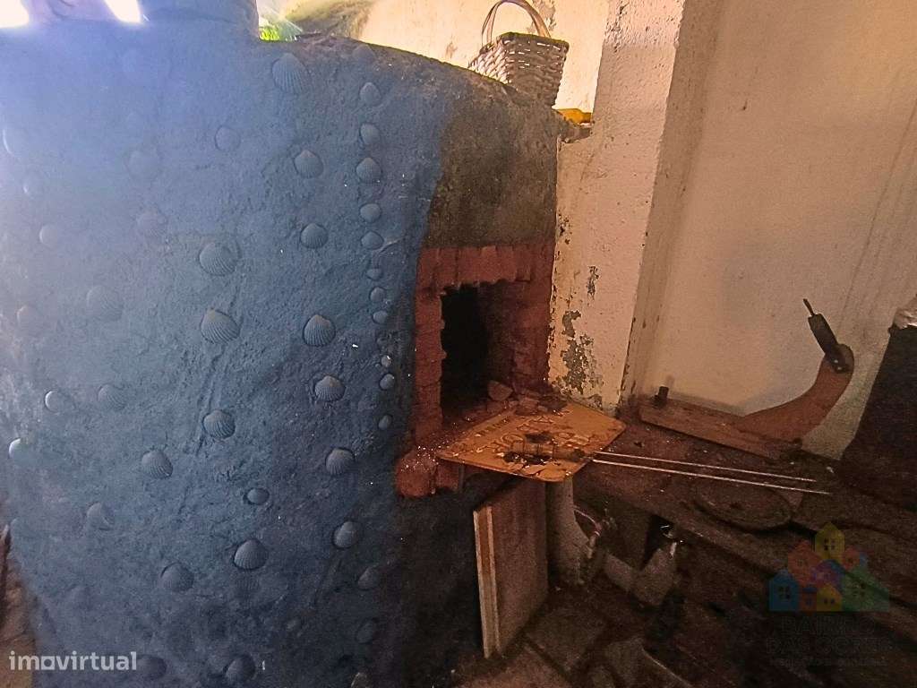 Moradia térrea com terreno junto aos acessos da A13-10