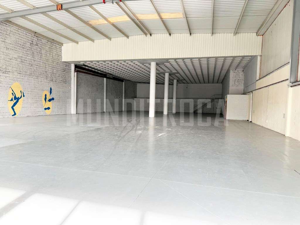 Espaço comercial / Armazém / Serviços - Famalicão Retail Park-5
