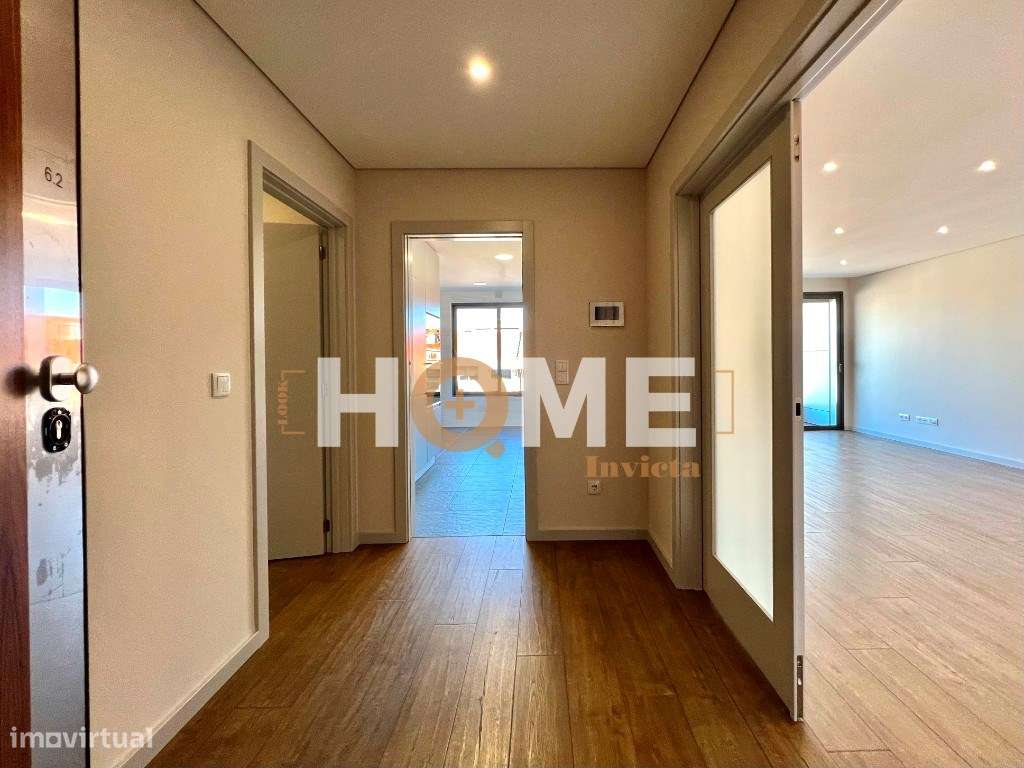 EXCELENTE Apartamento T3 NOVO | em plena Av. da Boavista-11