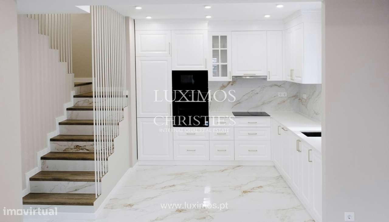 Moradia V3 renovada com terraço para venda em Lagoa, Algarve - Grande imagem: 5/20