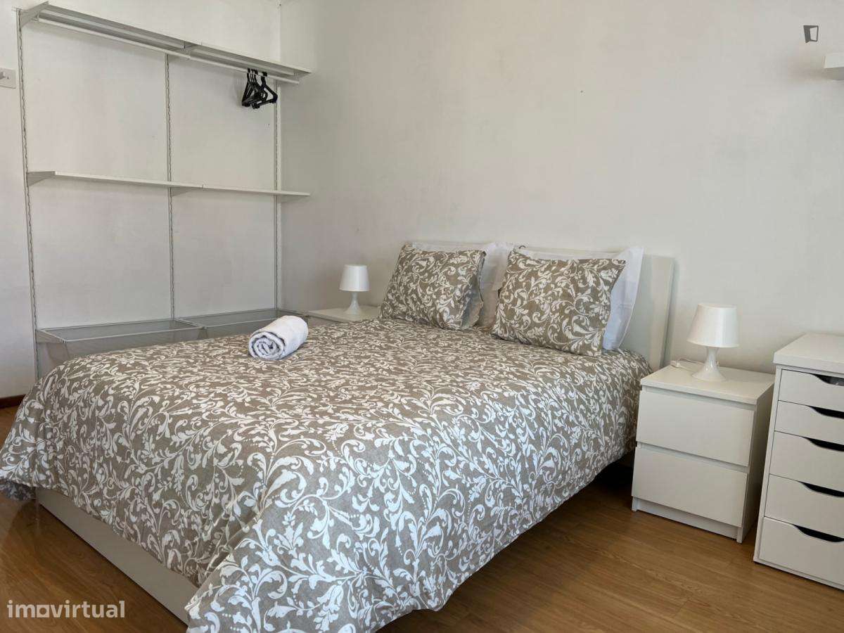 Quarto - localizado em Trofa Porto - Grande imagem: 4/7