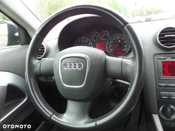 Audi A3 1.8 TFSI Ambiente S tronic - 24