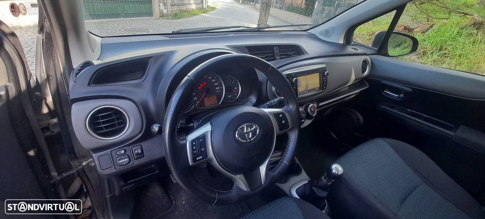 Toyota Yaris 1.4 D-4D Comfort+Navi 99g - 22