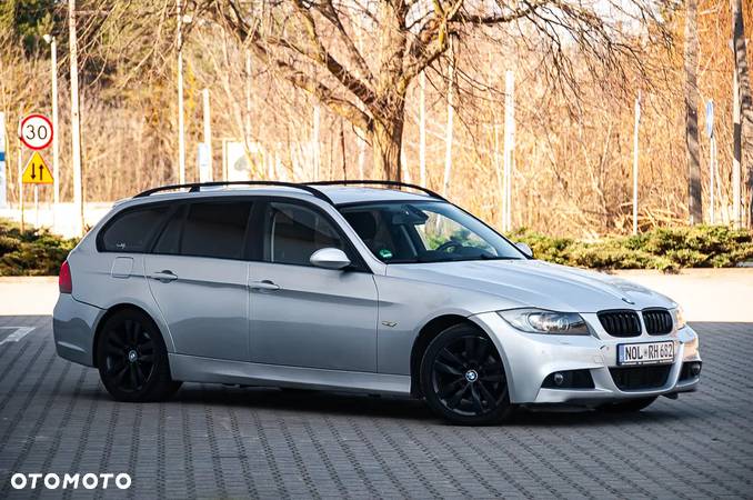 BMW Seria 3 320d DPF Touring - 8