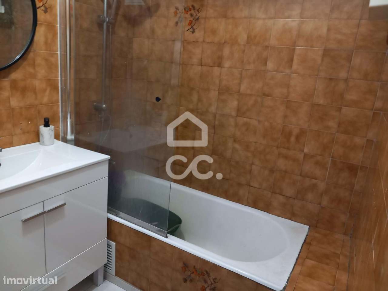 Apartamento T2 Localizado na Rua D. Marcos da Cruz, Leça da Palmeira.-22