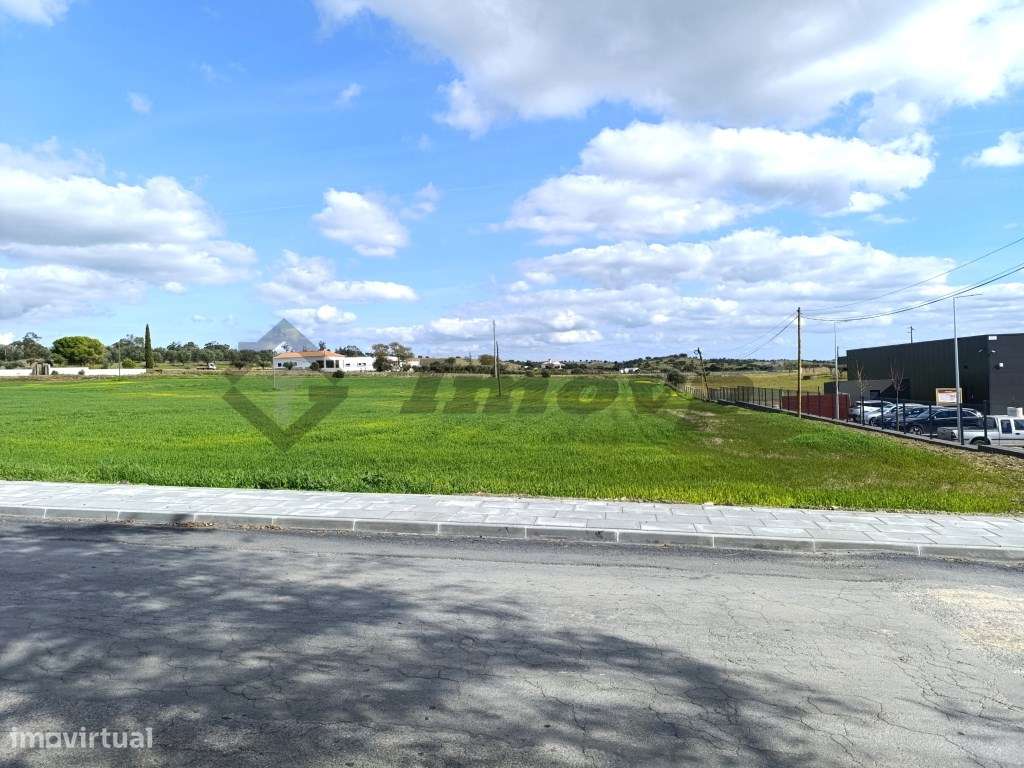 Terreno na Vila de Castro Verde em Zona de Atividades Económicas-8