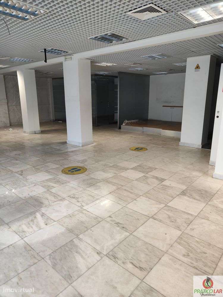 Loja no centro de Vagos-10