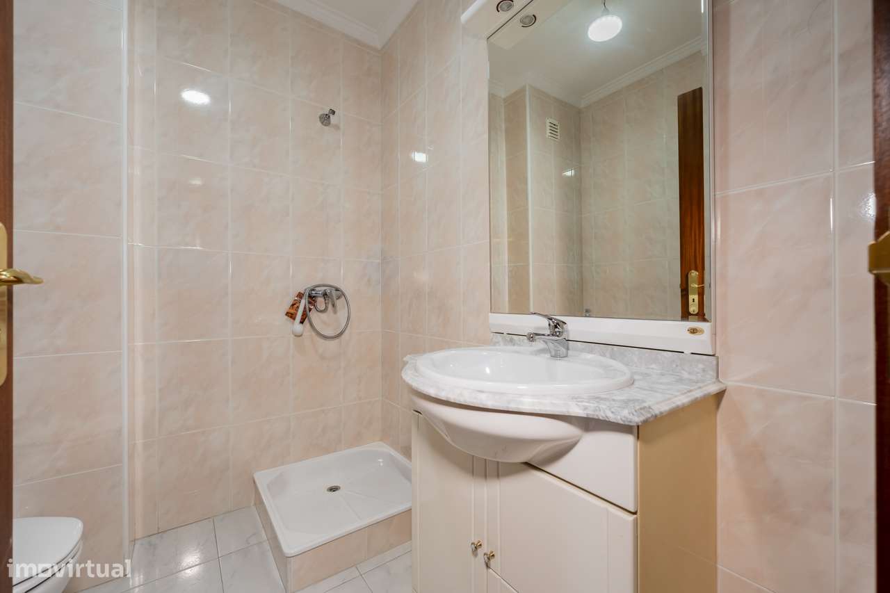 Moradia T4 para venda em Ponte da Barca, Vila Nova de Muía-19