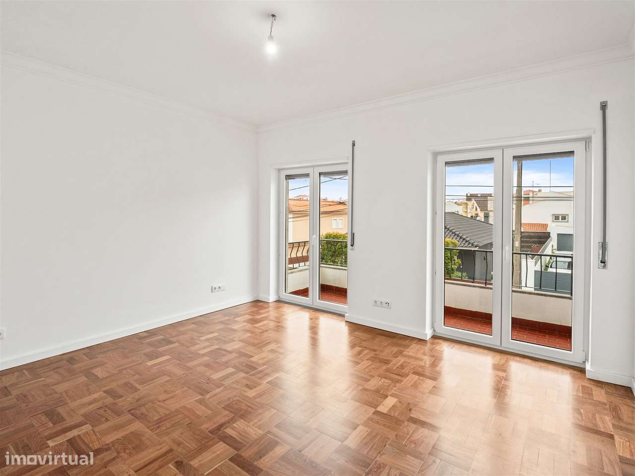 Andar de Moradia T2 para Arrendamento em Cascais com Garagem Box - Grande imagem: 3/29