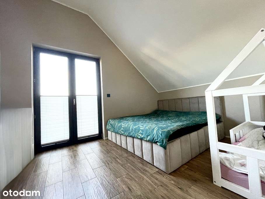 Taras od południa, garaż na 2 auta, rekuperacja, pompa ciepła.-10