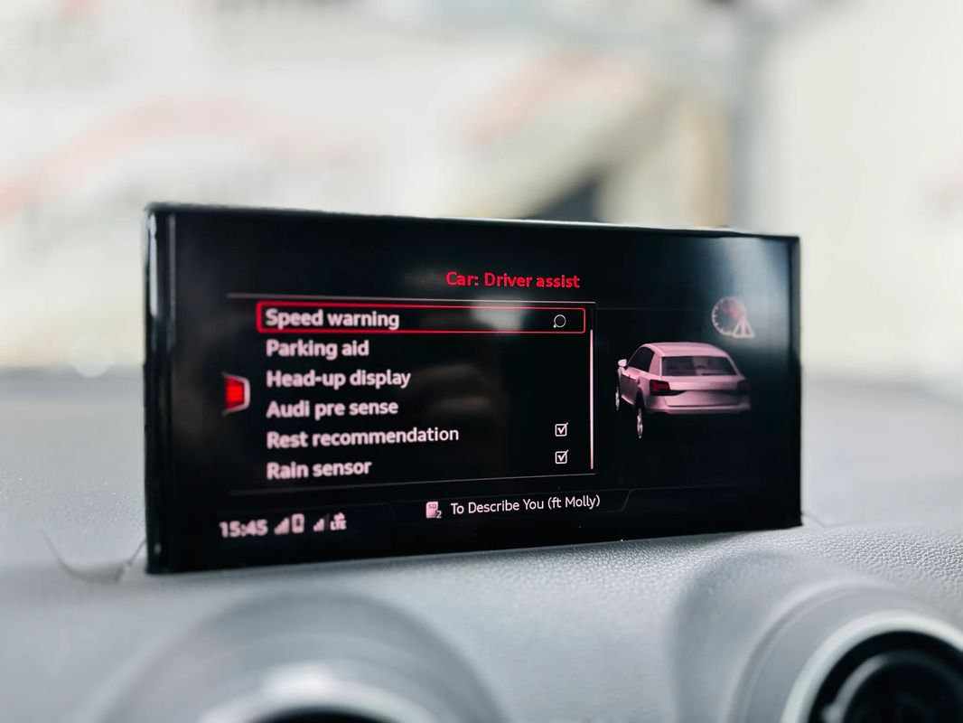 Audi Q2 35 TDI Design - 15
