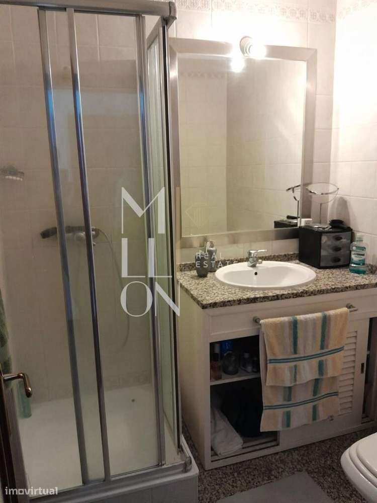 Apartamento T3 com Terraço Privativo e Garagem no Centro da Guarda-13