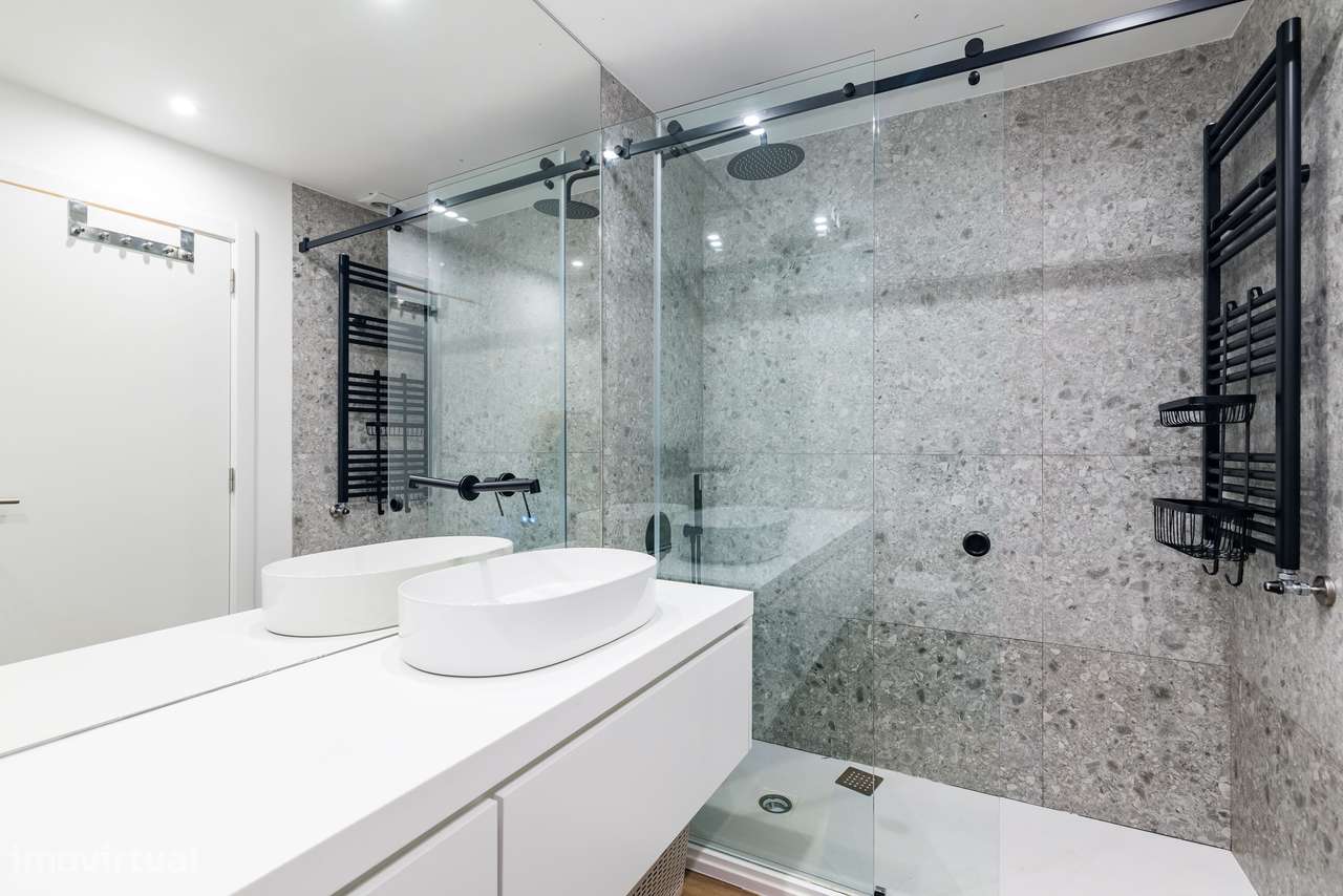 T3 duplex Belas Clube de Campo | parqueamento | varanda-19