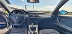 BMW Seria 3 320i Touring - 6