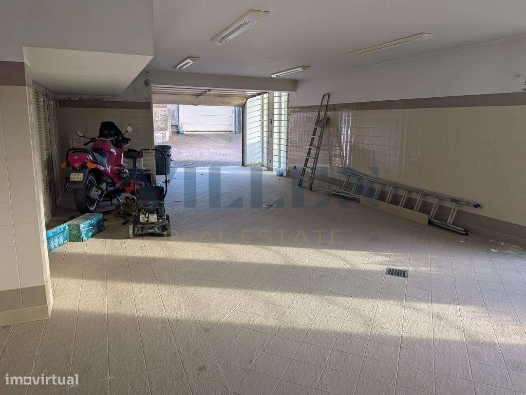 Moradia T5 de Luxo em São Romão do Coronado-46