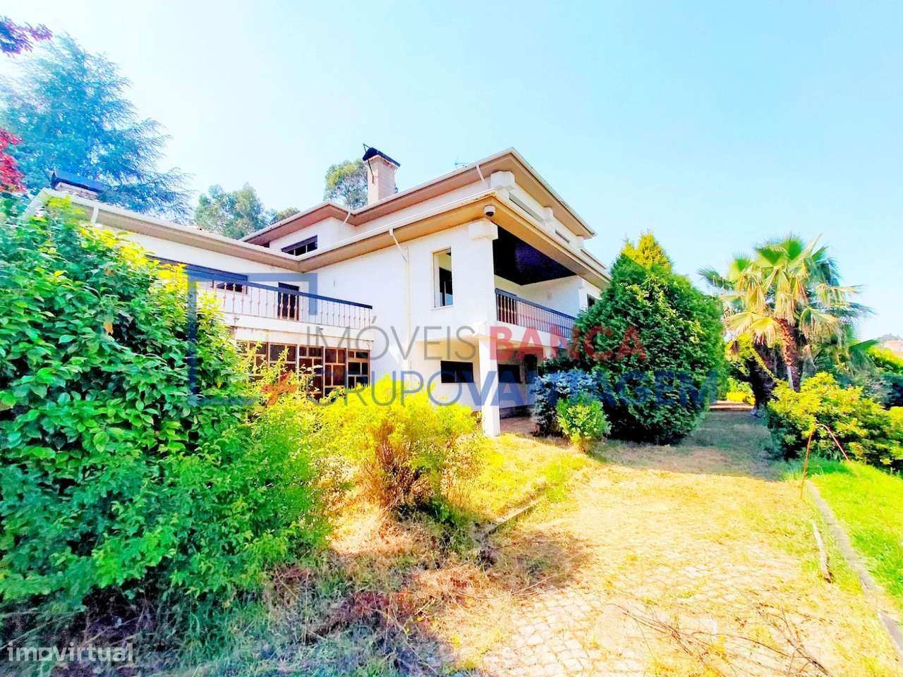 Moradia isolada T5 em Santa Maria da Feira - Grande imagem: 1/30