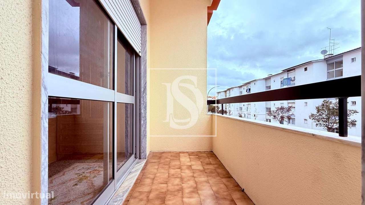 Apartamento T3 com Varanda e Arrecadação na Moita - Grande imagem: 4/29