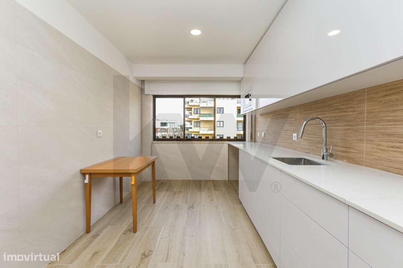 T2 Remodelado a Estrear para Arrendamento – Quinta da Nora, Carnaxide - Grande imagem: 3/21