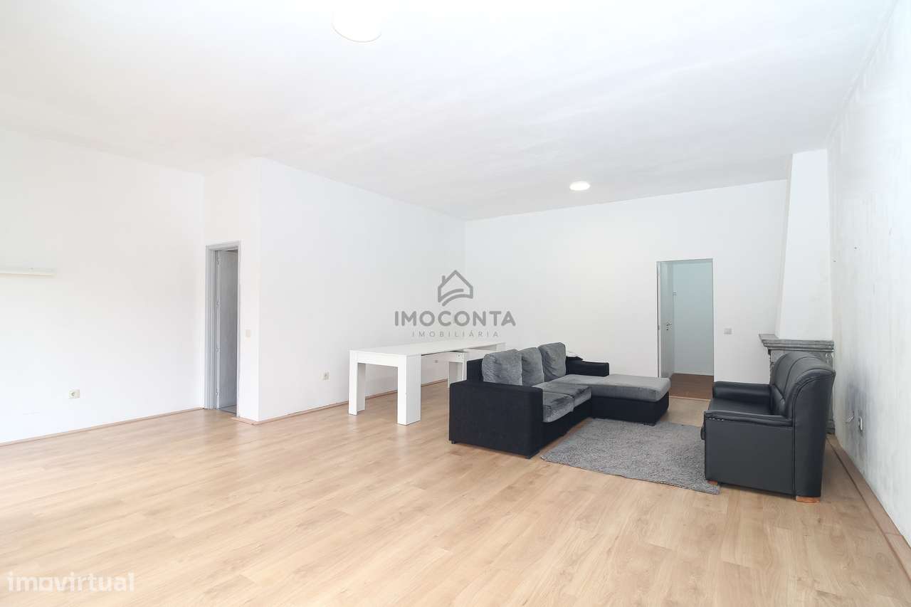 Moradia T3 de 3 Frentes Centro de Valongo-27