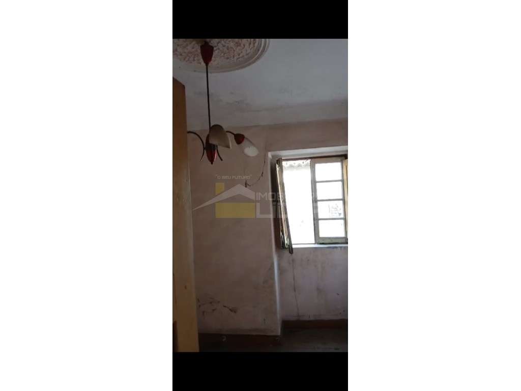 Prédio por recupera T4 - Grande imagem: 5/12